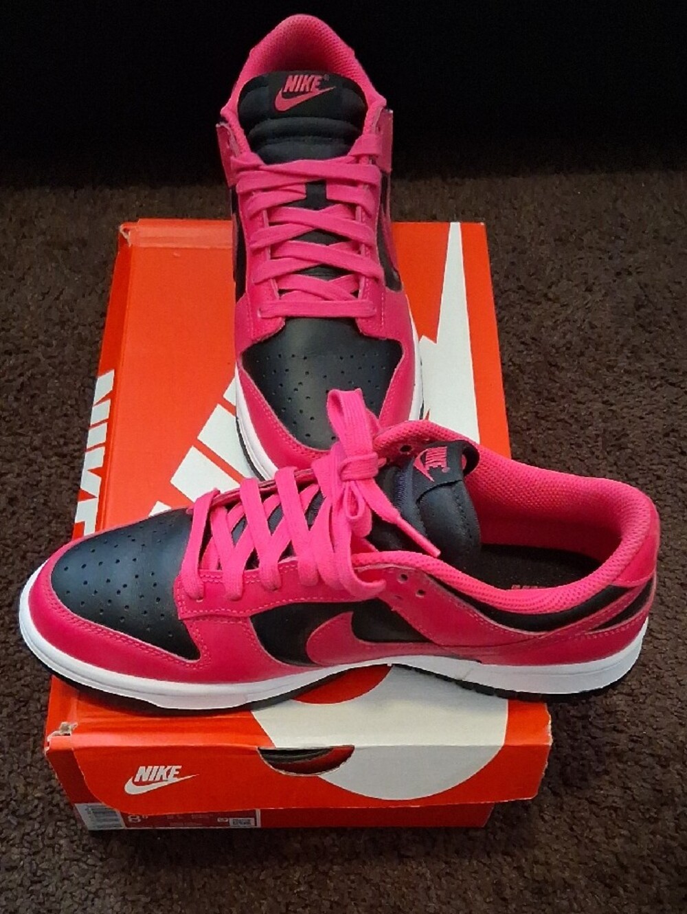 Pink And Black Nike Dunks. - Picture 2 of 4